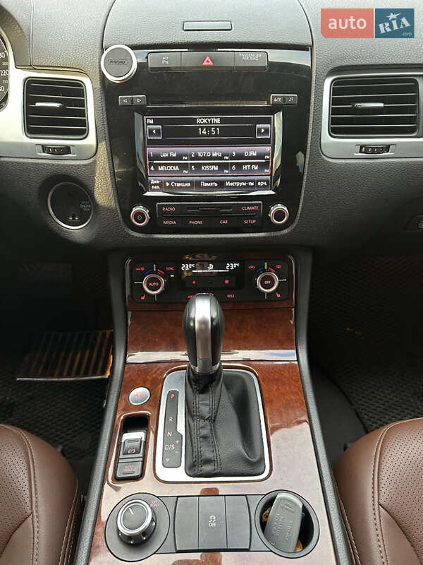 Внедорожник / Кроссовер Volkswagen Touareg 2014 в Киеве фото 25 Внедорожник / Кроссовер Volkswagen Touareg 2014 в Киеве