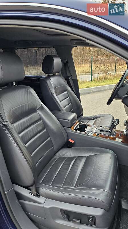 Внедорожник / Кроссовер Volkswagen Touareg 2007 в Харькове
