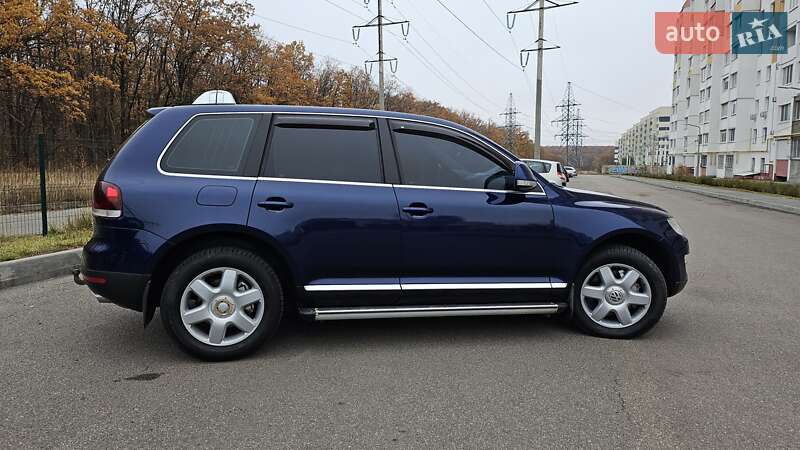 Внедорожник / Кроссовер Volkswagen Touareg 2007 в Харькове