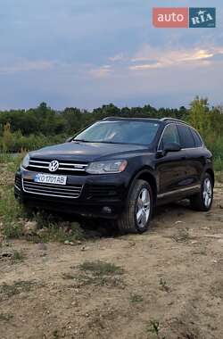 Внедорожник / Кроссовер Volkswagen Touareg 2010 в Ужгороде