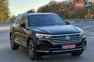 Внедорожник / Кроссовер Volkswagen Touareg 2019 в Бродах