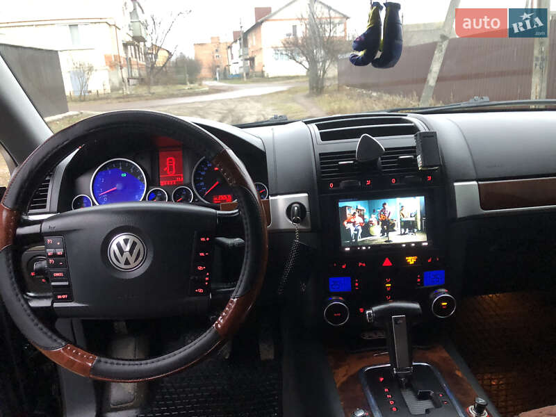 Позашляховик / Кросовер Volkswagen Touareg 2007 в Сумах