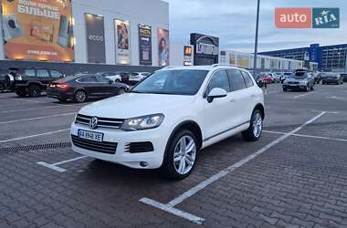 Позашляховик / Кросовер Volkswagen Touareg 2011 в Києві