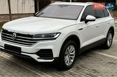 Внедорожник / Кроссовер Volkswagen Touareg 2019 в Одессе