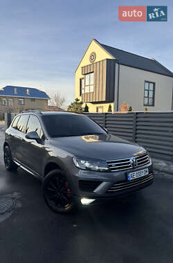 Позашляховик / Кросовер Volkswagen Touareg 2013 в Дніпрі