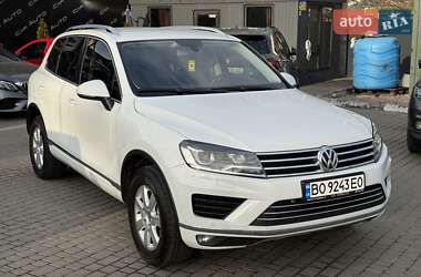 Позашляховик / Кросовер Volkswagen Touareg 2015 в Одесі