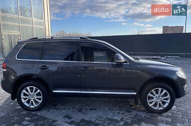 Внедорожник / Кроссовер Volkswagen Touareg 2008 в 