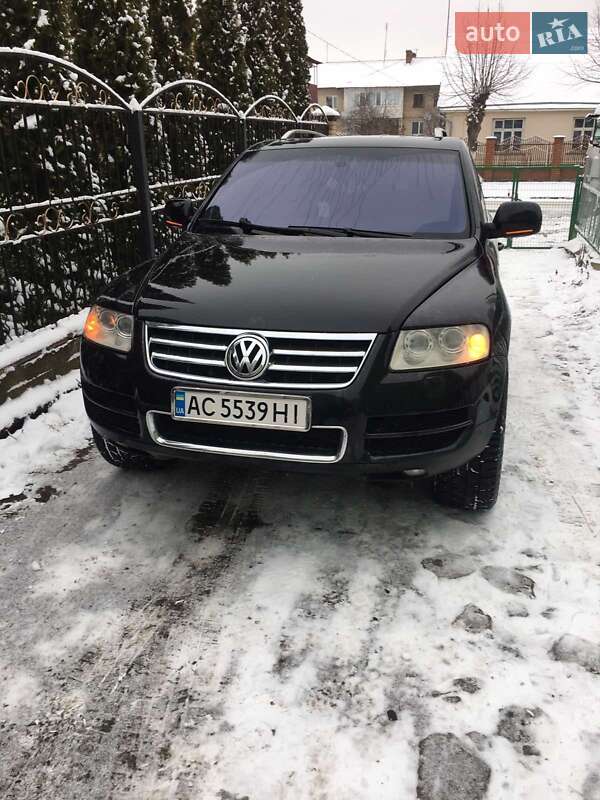 Внедорожник / Кроссовер Volkswagen Touareg 2004 в Киверцах