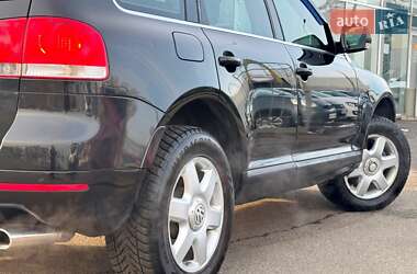 Внедорожник / Кроссовер Volkswagen Touareg 2006 в Киеве