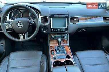 Позашляховик / Кросовер Volkswagen Touareg 2011 в Тернополі