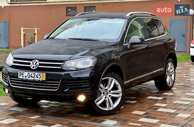 Позашляховик / Кросовер Volkswagen Touareg 2011 в Стрию