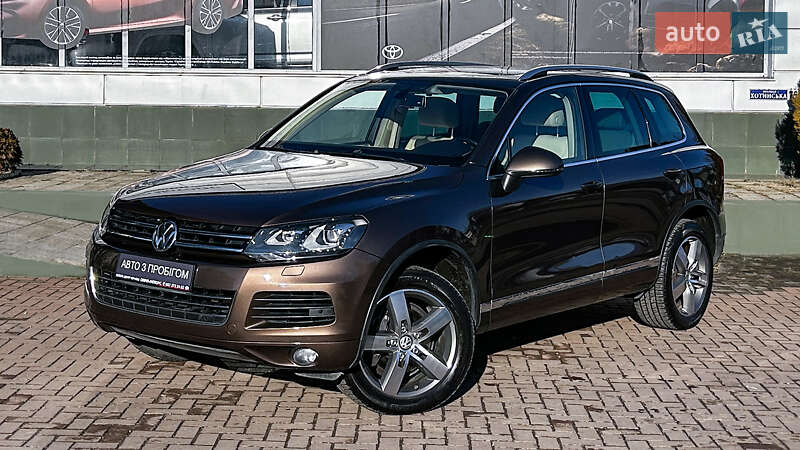 Внедорожник / Кроссовер Volkswagen Touareg 2010 в Черновцах