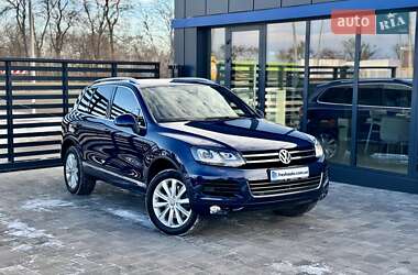 Позашляховик / Кросовер Volkswagen Touareg 2014 в Рівному