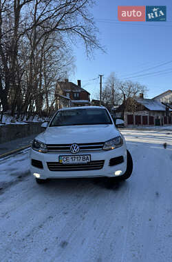 Внедорожник / Кроссовер Volkswagen Touareg 2012 в Черновцах