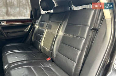Внедорожник / Кроссовер Volkswagen Touareg 2006 в 