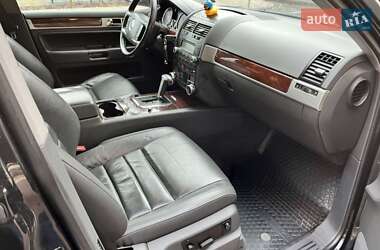 Позашляховик / Кросовер Volkswagen Touareg 2010 в 