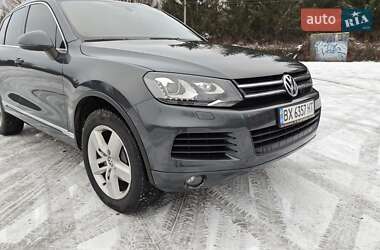 Позашляховик / Кросовер Volkswagen Touareg 2012 в Хмельницькому