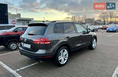 Внедорожник / Кроссовер Volkswagen Touareg 2016 в Житомире