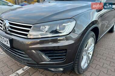 Внедорожник / Кроссовер Volkswagen Touareg 2016 в Житомире