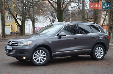 Позашляховик / Кросовер Volkswagen Touareg 2012 в Харкові