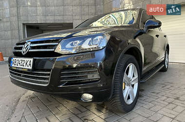 Позашляховик / Кросовер Volkswagen Touareg 2012 в 