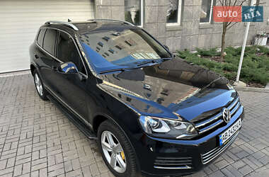 Позашляховик / Кросовер Volkswagen Touareg 2012 в 