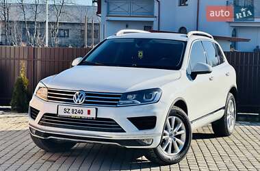 Позашляховик / Кросовер Volkswagen Touareg 2016 в Стрию