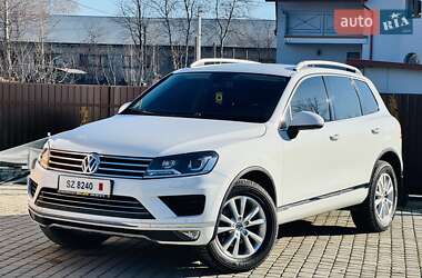 Позашляховик / Кросовер Volkswagen Touareg 2016 в Стрию