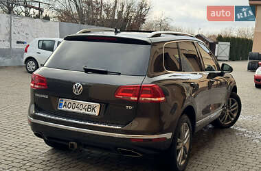 Внедорожник / Кроссовер Volkswagen Touareg 2014 в 