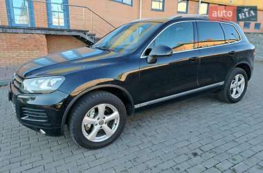 Позашляховик / Кросовер Volkswagen Touareg 2011 в Харкові