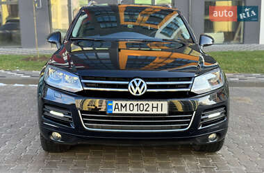 Позашляховик / Кросовер Volkswagen Touareg 2011 в Рівному