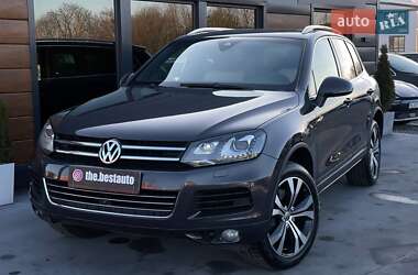 Позашляховик / Кросовер Volkswagen Touareg 2011 в Рівному