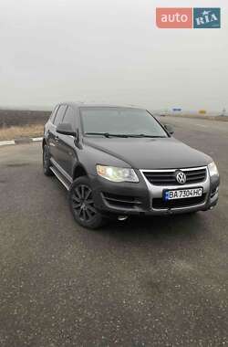 Внедорожник / Кроссовер Volkswagen Touareg 2007 в 