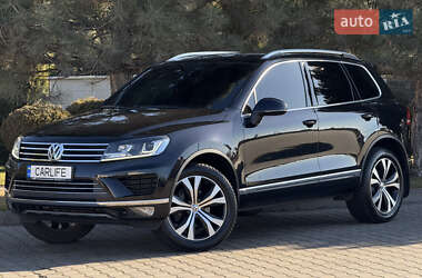 Позашляховик / Кросовер Volkswagen Touareg 2015 в Одесі