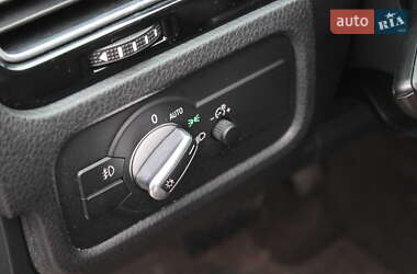 Внедорожник / Кроссовер Volkswagen Touareg 2015 в 
