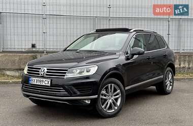 Позашляховик / Кросовер Volkswagen Touareg 2015 в Дніпрі