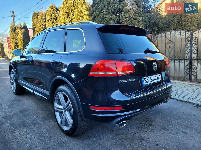Внедорожник / Кроссовер Volkswagen Touareg 2013 в Хмельницком