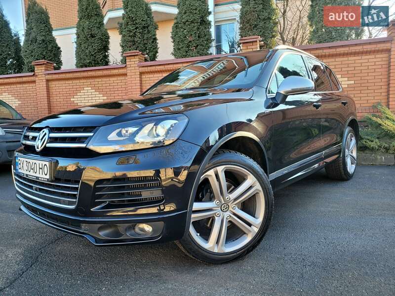 Внедорожник / Кроссовер Volkswagen Touareg 2013 в Хмельницком