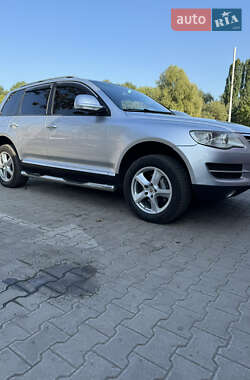 Позашляховик / Кросовер Volkswagen Touareg 2007 в Києві