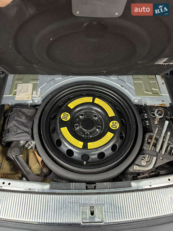 Внедорожник / Кроссовер Volkswagen Touareg 2007 в Киеве