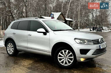 Позашляховик / Кросовер Volkswagen Touareg 2015 в Охтирці