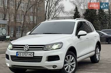 Внедорожник / Кроссовер Volkswagen Touareg 2012 в Днепре