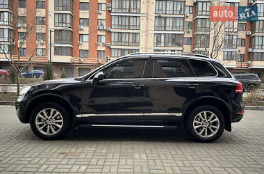 Позашляховик / Кросовер Volkswagen Touareg 2010 в Дніпрі