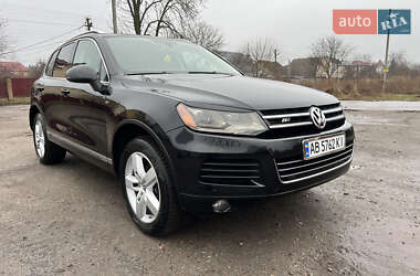 Внедорожник / Кроссовер Volkswagen Touareg 2011 в Киеве