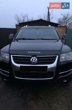 Внедорожник / Кроссовер Volkswagen Touareg 2007 в 