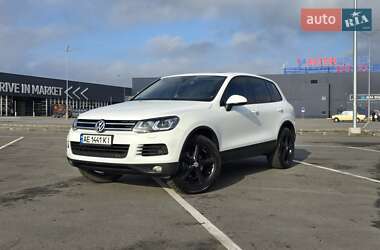 Внедорожник / Кроссовер Volkswagen Touareg 2013 в Днепре