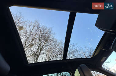 Внедорожник / Кроссовер Volkswagen Touareg 2014 в 
