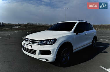 Позашляховик / Кросовер Volkswagen Touareg 2012 в Львові