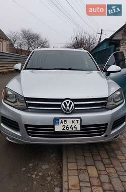 Внедорожник / Кроссовер Volkswagen Touareg 2010 в Гайсине