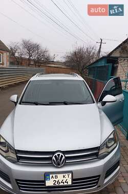 Внедорожник / Кроссовер Volkswagen Touareg 2010 в Гайсине